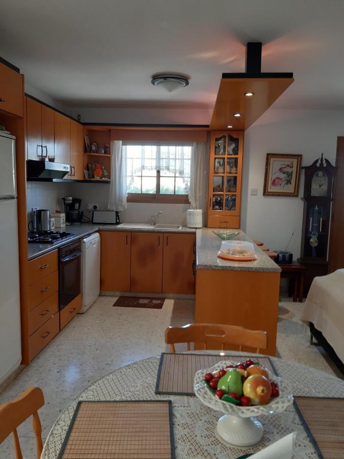 Zena Holiday Villa Pissouri Esterno foto