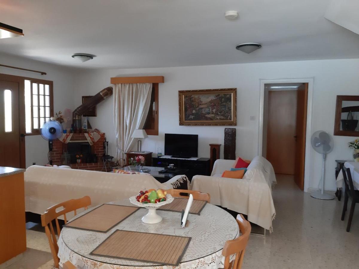 Zena Holiday Villa Pissouri Esterno foto