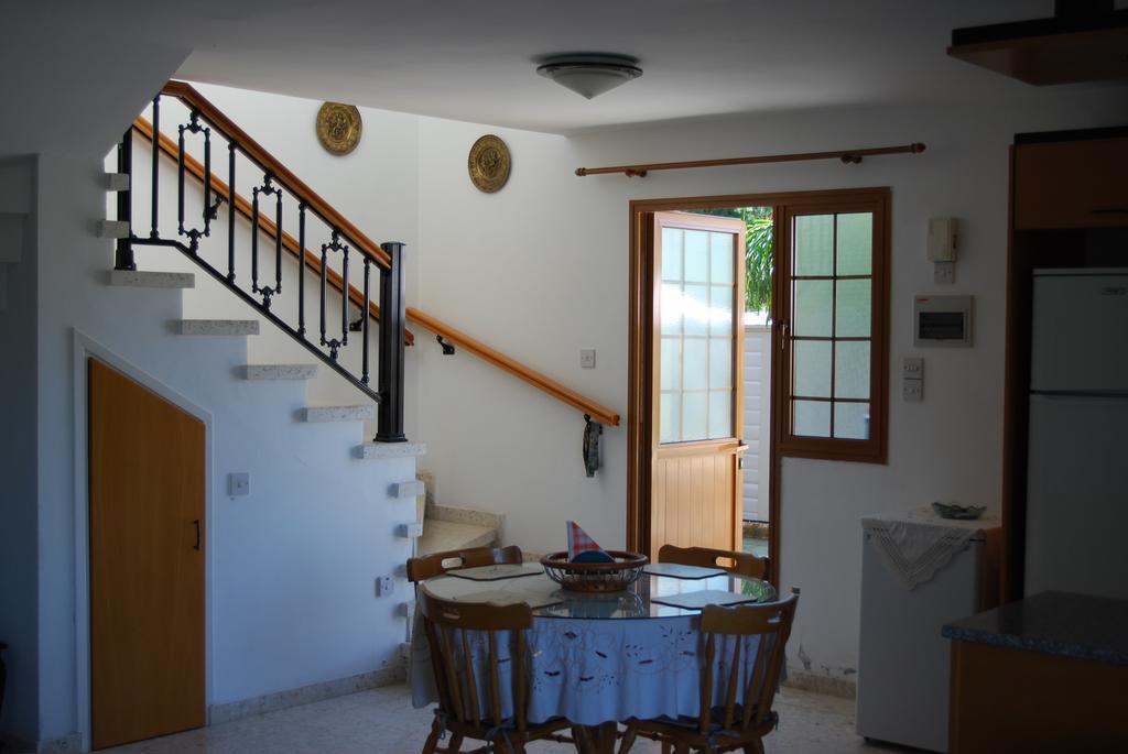Zena Holiday Villa Pissouri Esterno foto